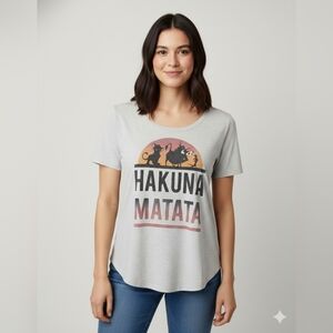 Disney The Lion King Women's Light Gray Shor Sleeve Graphic Tee Size Large